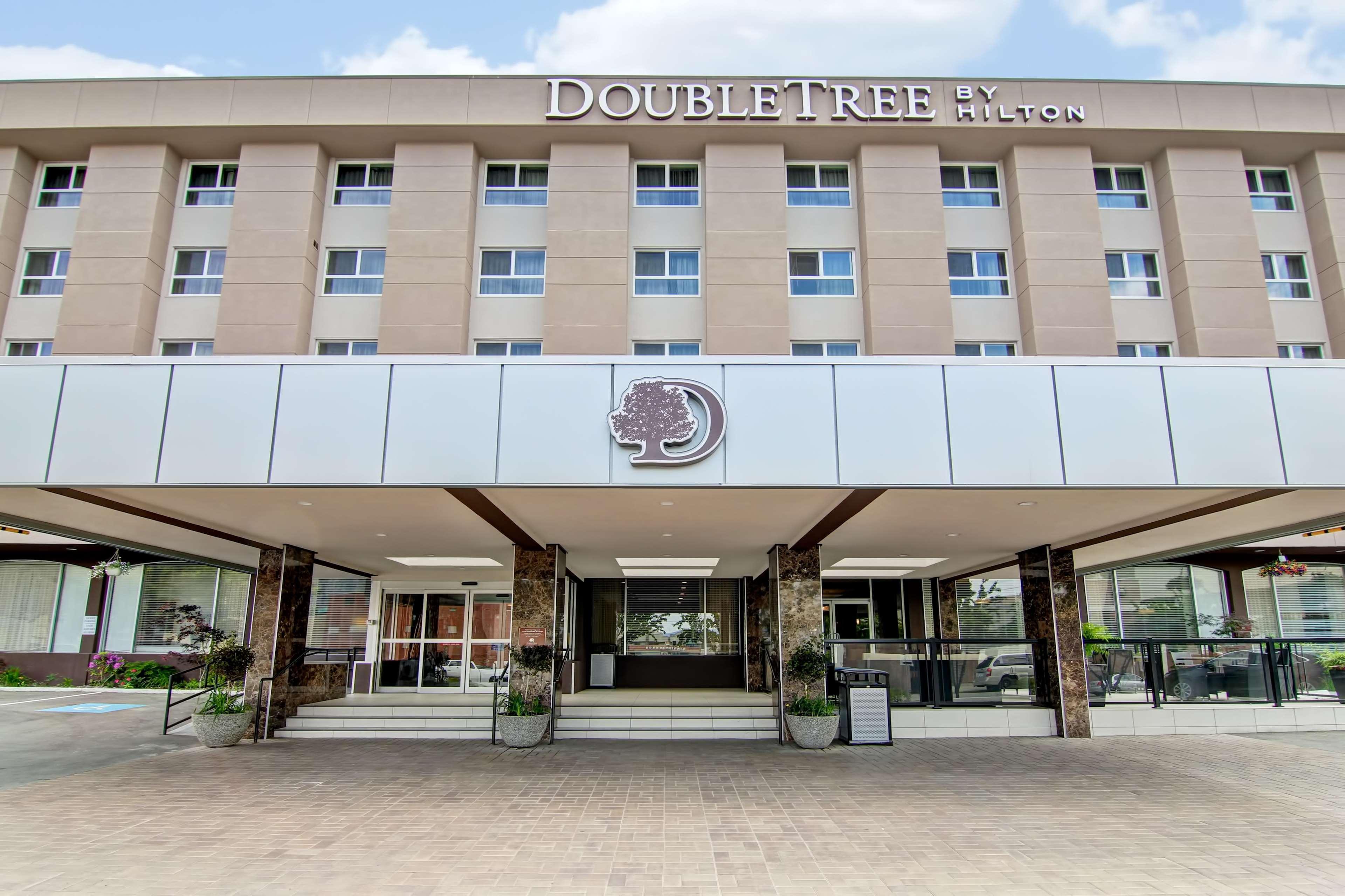 Hôtel Doubletree By Hilton - Kamloops Extérieur photo